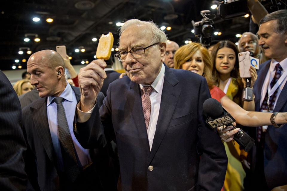 Warren Buffet Offers Help Amidst The Banking Crisis